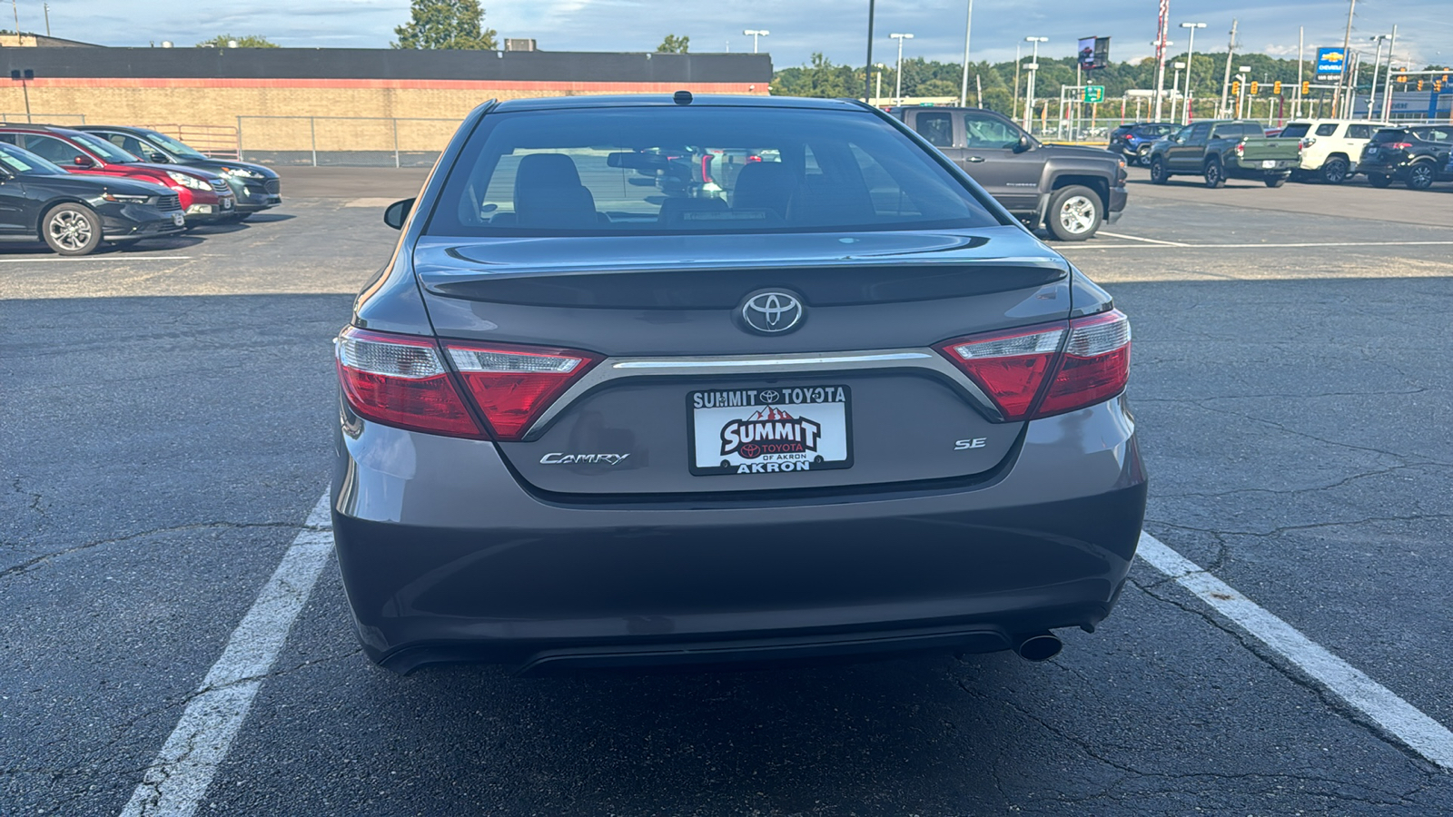 2016 Toyota Camry SE 6