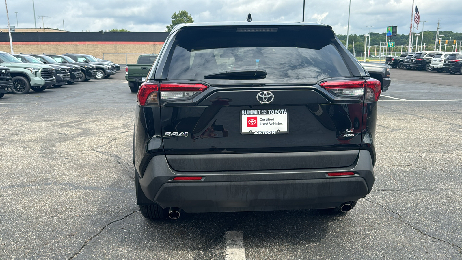 2022 Toyota RAV4 LE 7