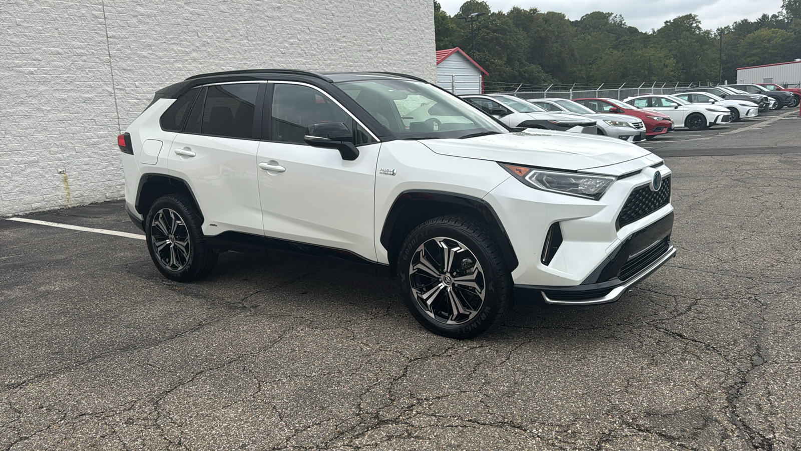 2021 Toyota RAV4 Prime XSE 1