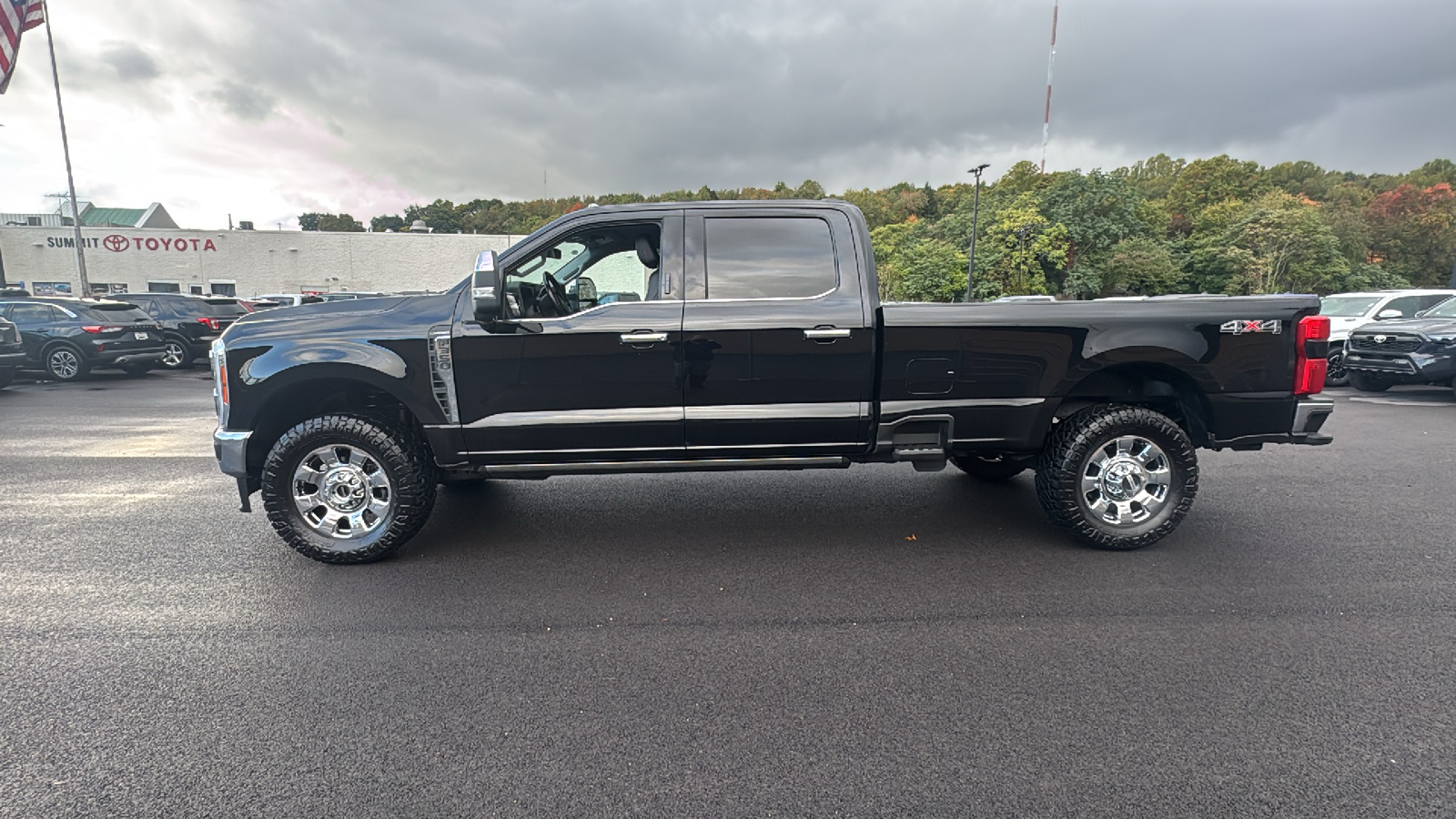 2023 Ford F-350SD Lariat 4