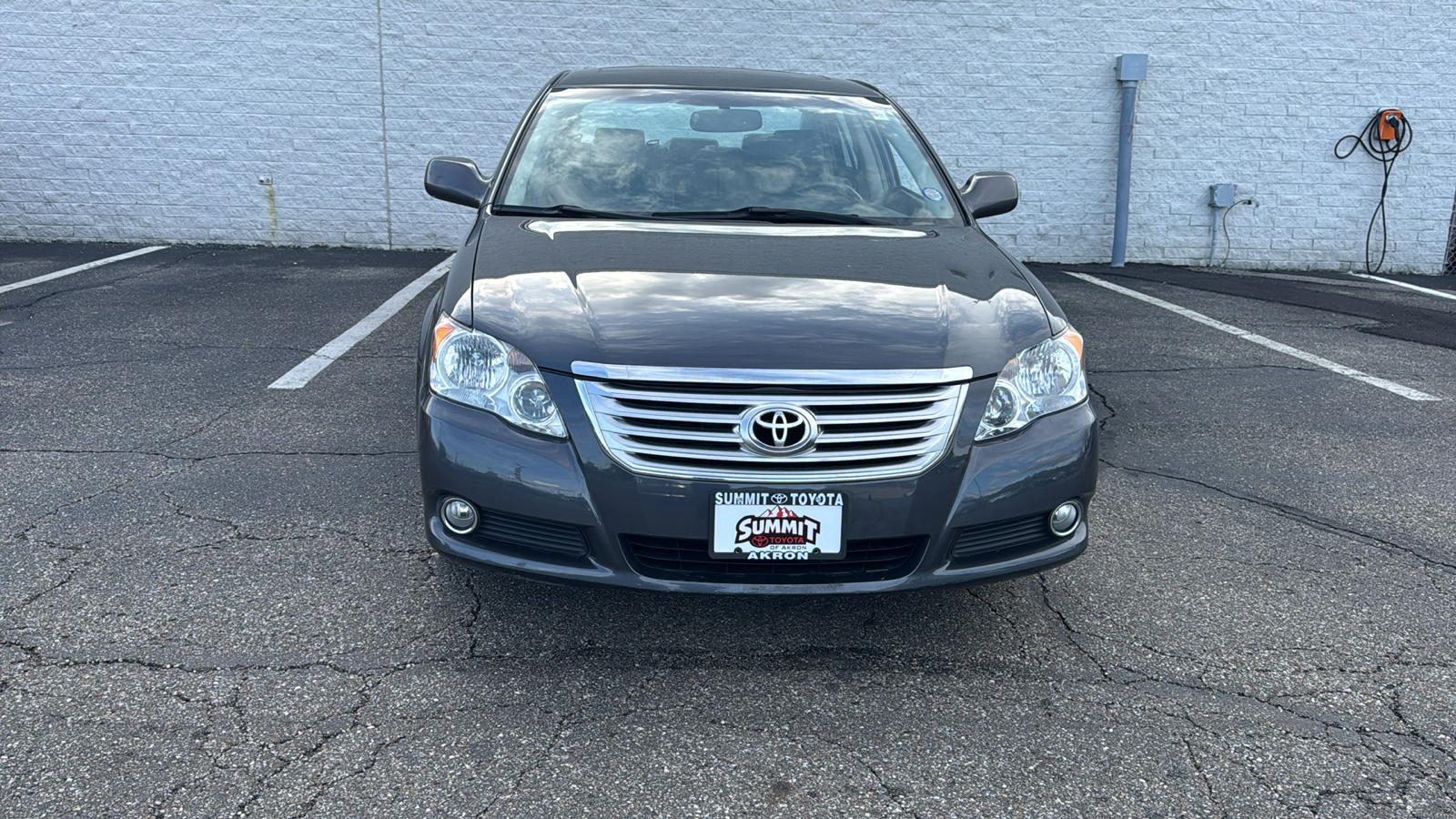 2008 Toyota Avalon XLS 2