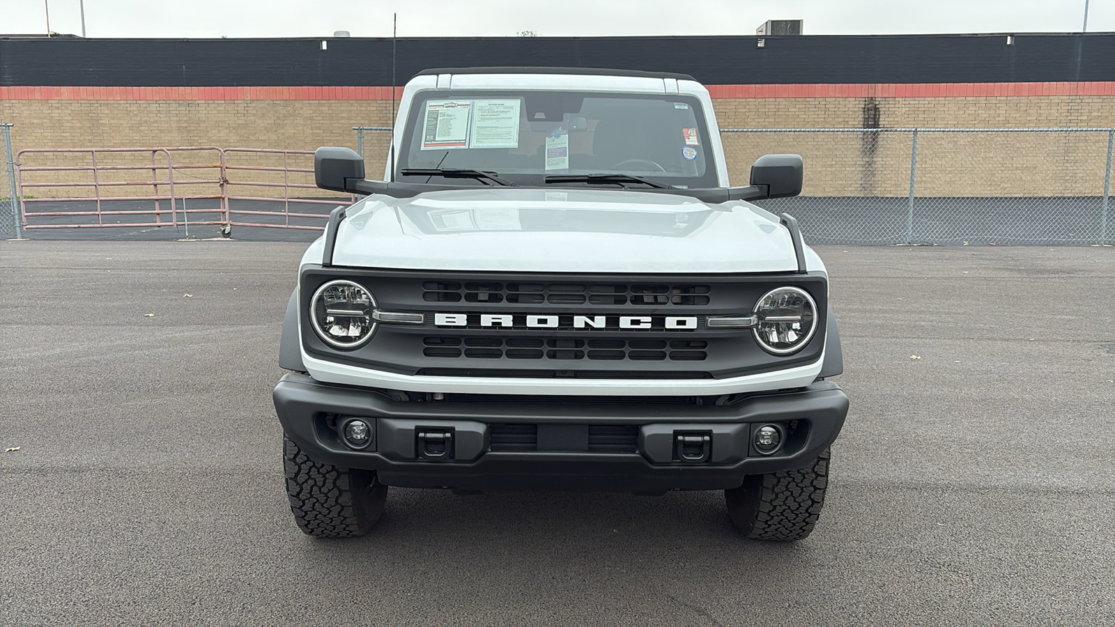 2022 Ford Bronco Black Diamond 11