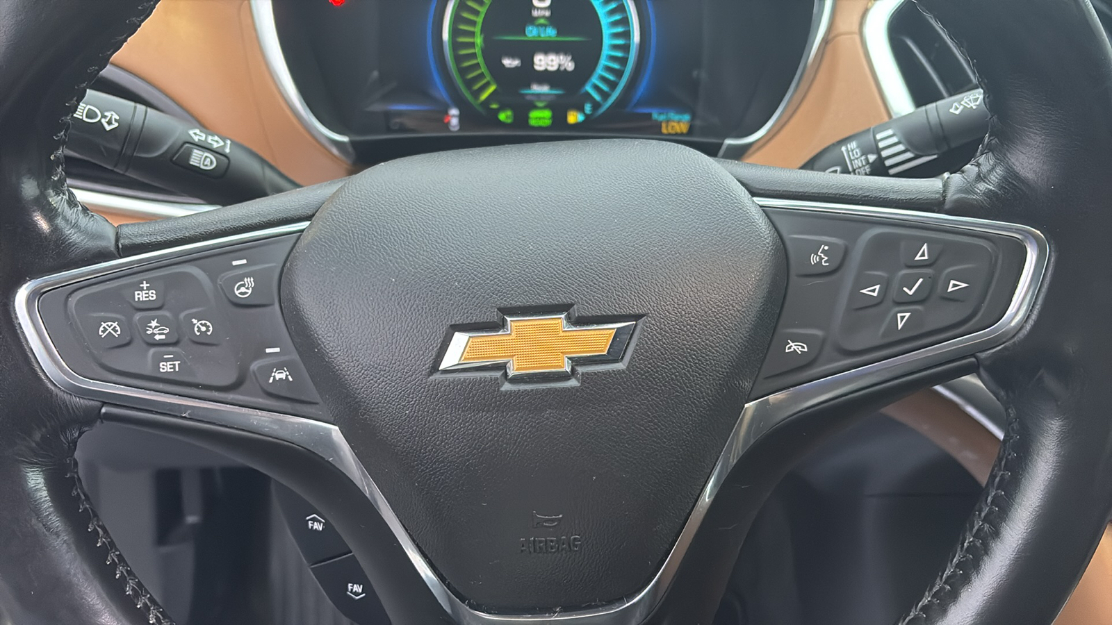 2018 Chevrolet Volt Premier 17