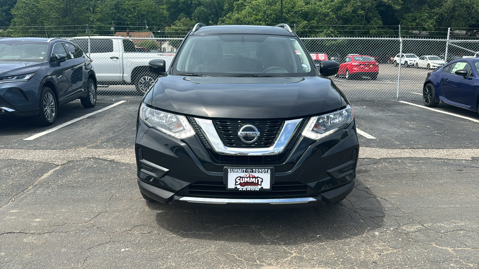 2018 Nissan Rogue SV 2