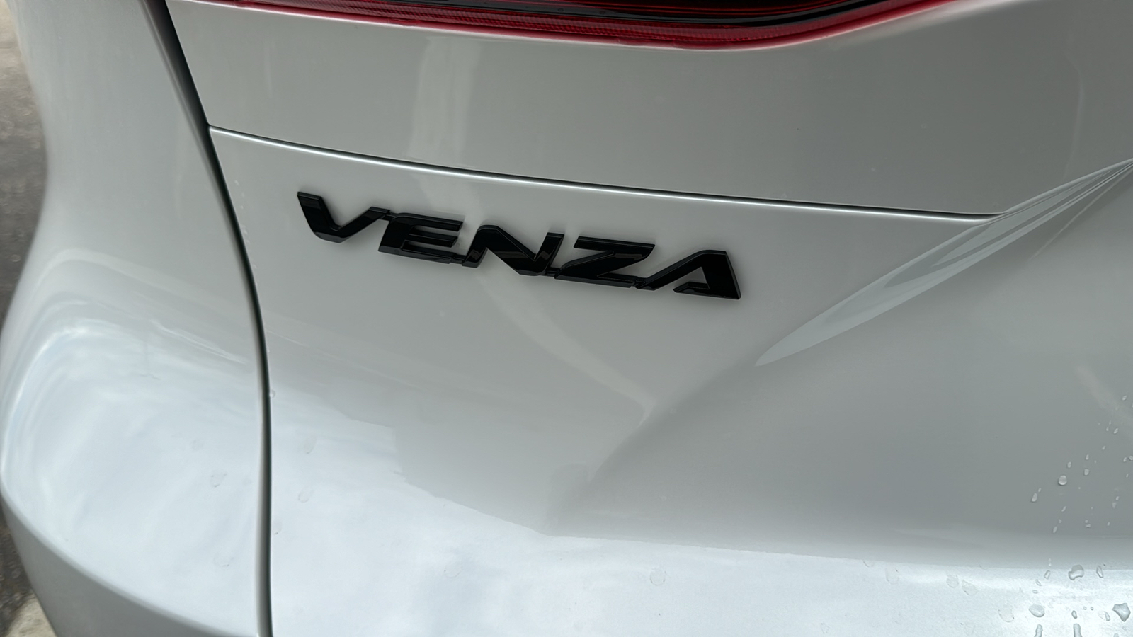2024 Toyota Venza Nightshade 10