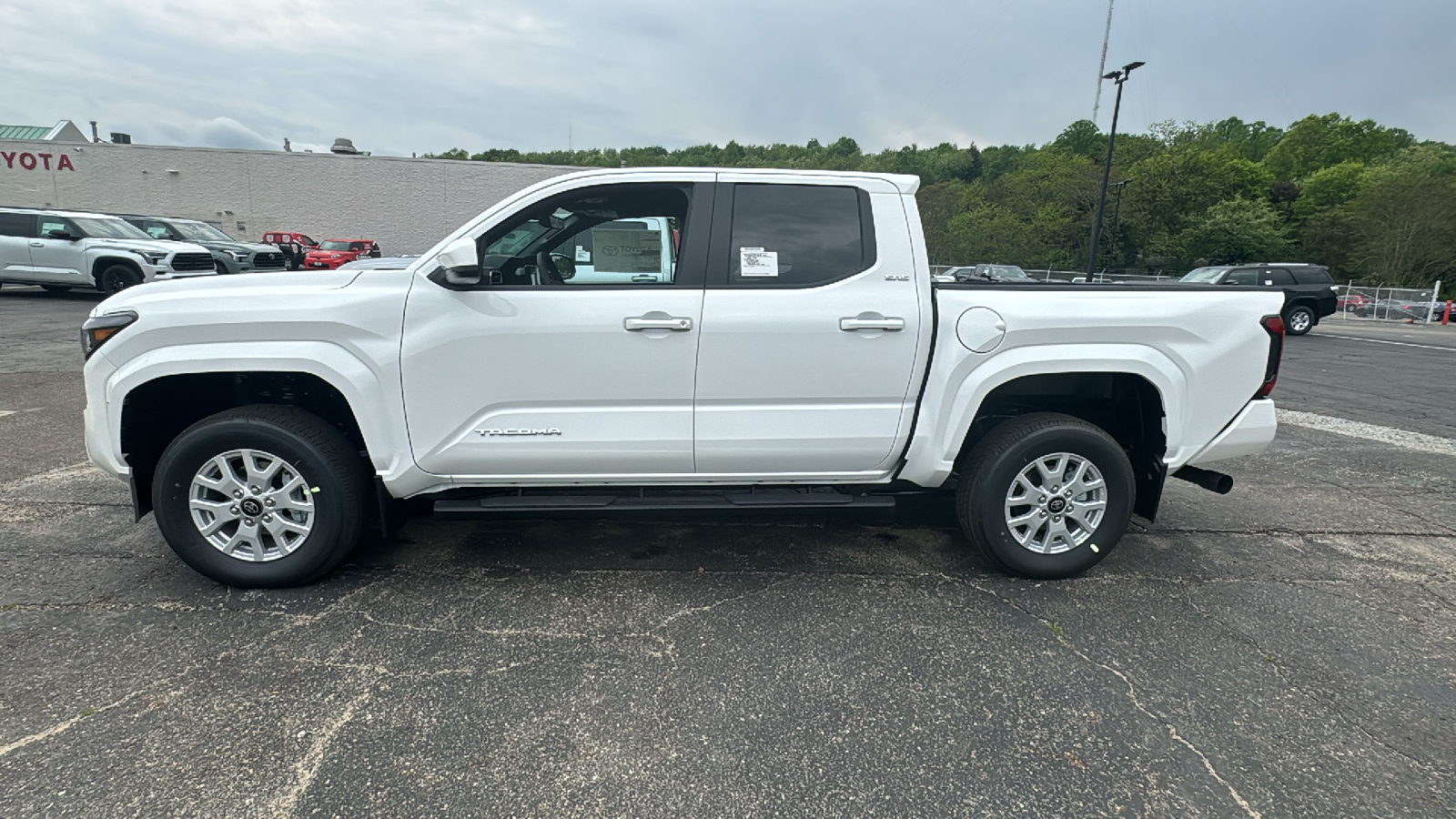 2024 Toyota Tacoma SR5 8