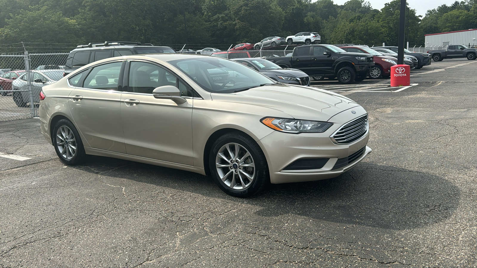 2017 Ford Fusion SE 1