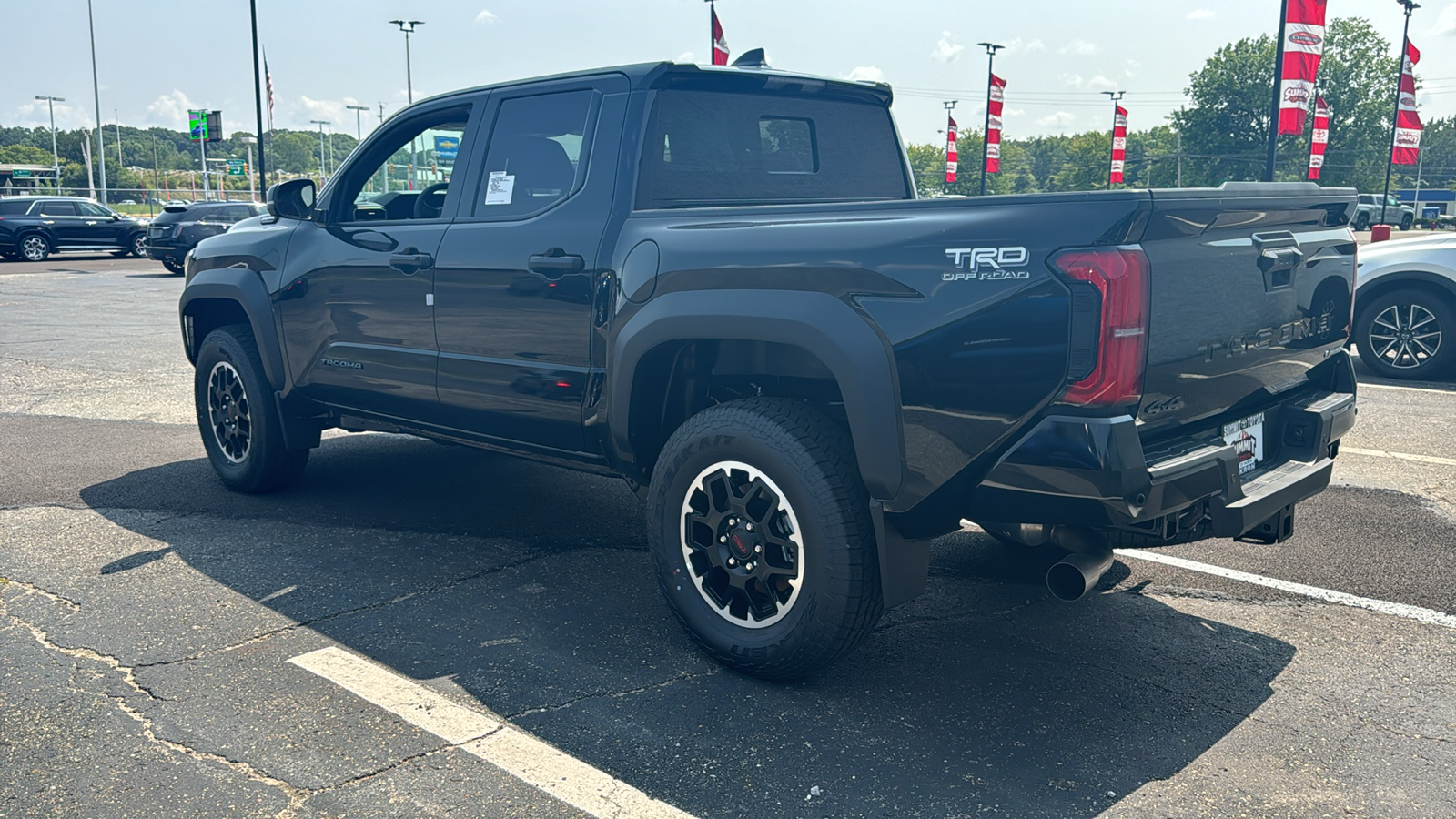 2024 Toyota Tacoma Hybrid TRD Off Road 6