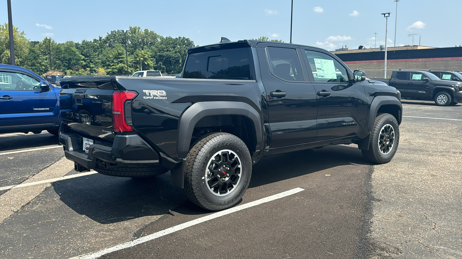 2024 Toyota Tacoma Hybrid TRD Off Road 8