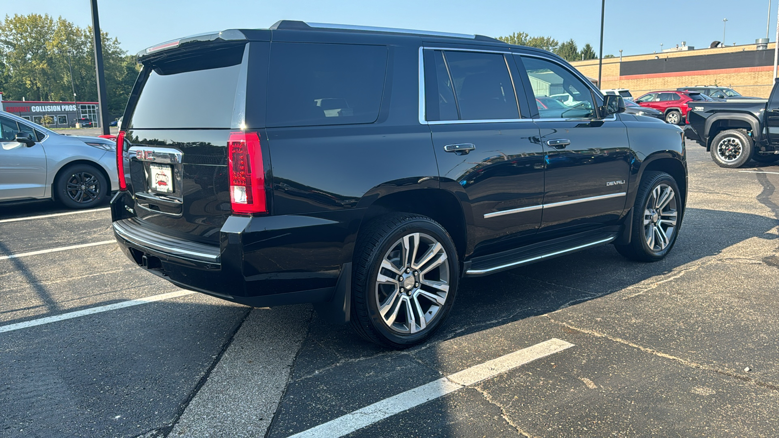 2016 GMC Yukon Denali 8