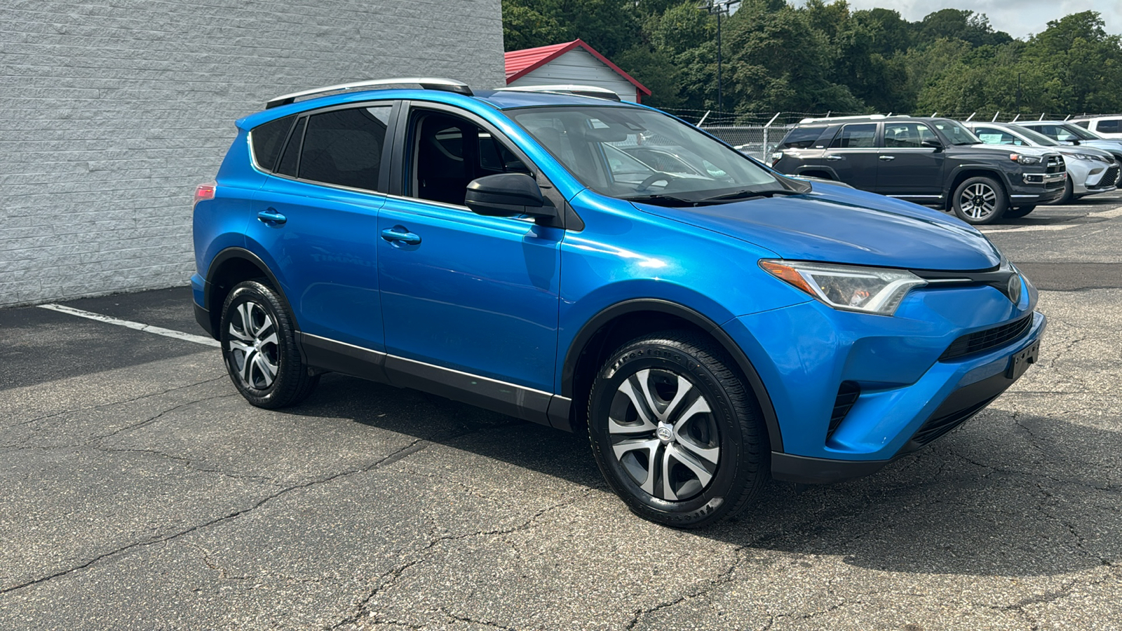 2017 Toyota RAV4 LE 1