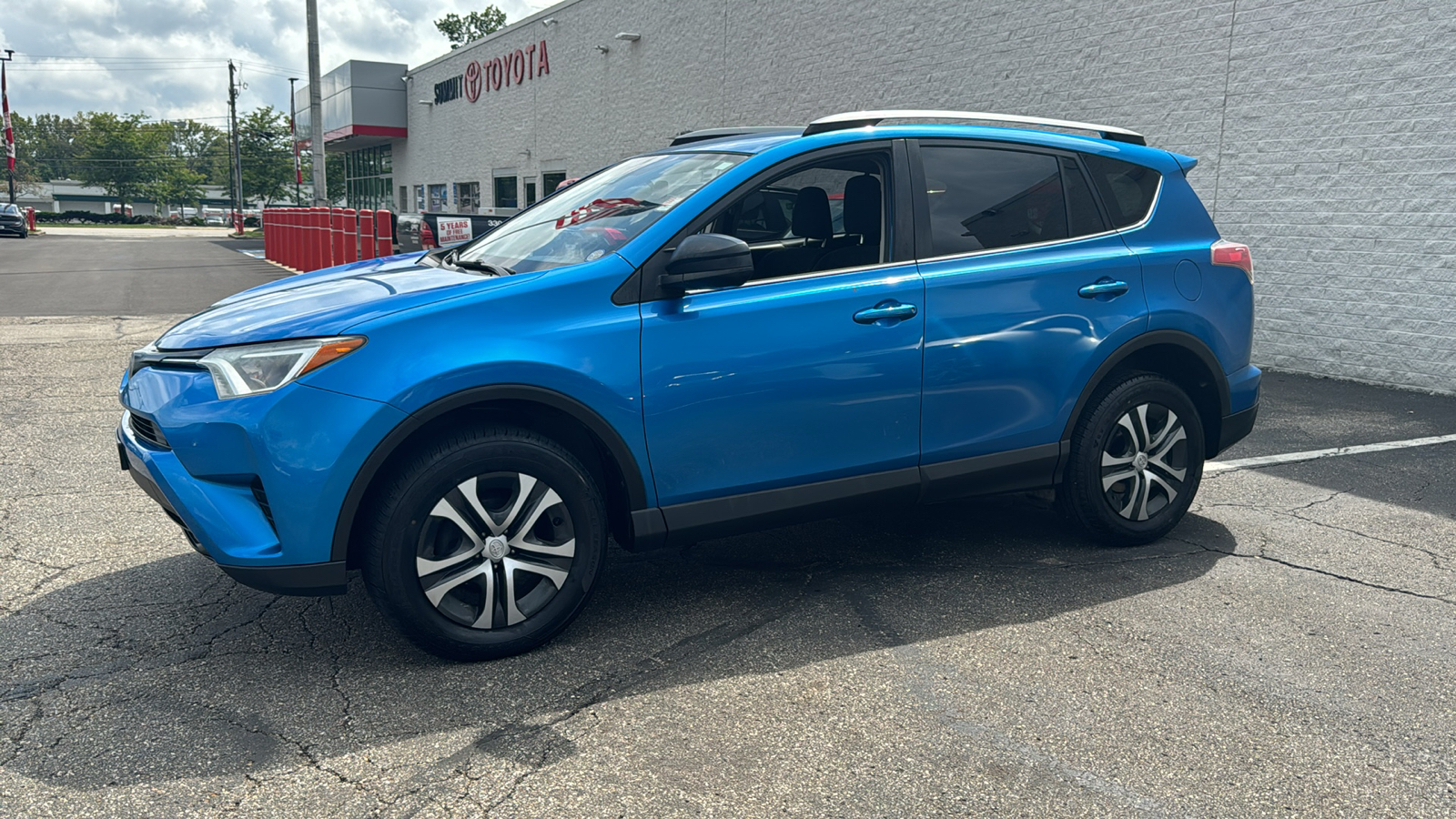 2017 Toyota RAV4 LE 3