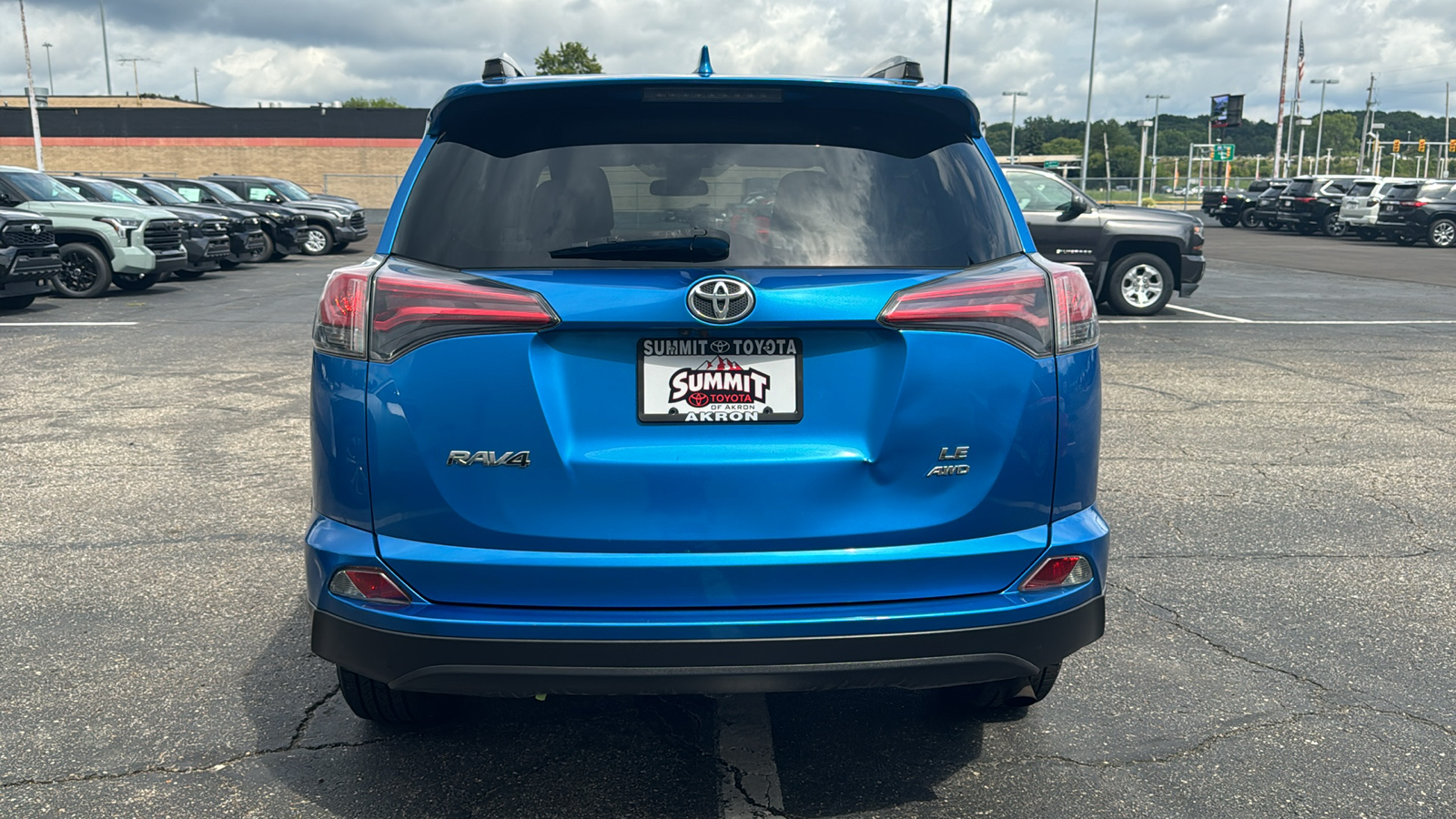 2017 Toyota RAV4 LE 7