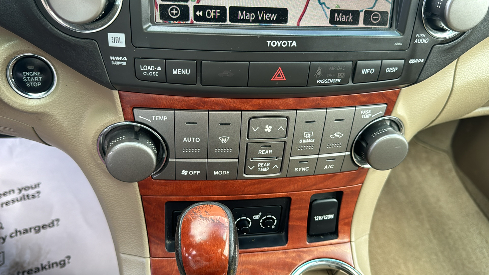 2010 Toyota Highlander Limited 26