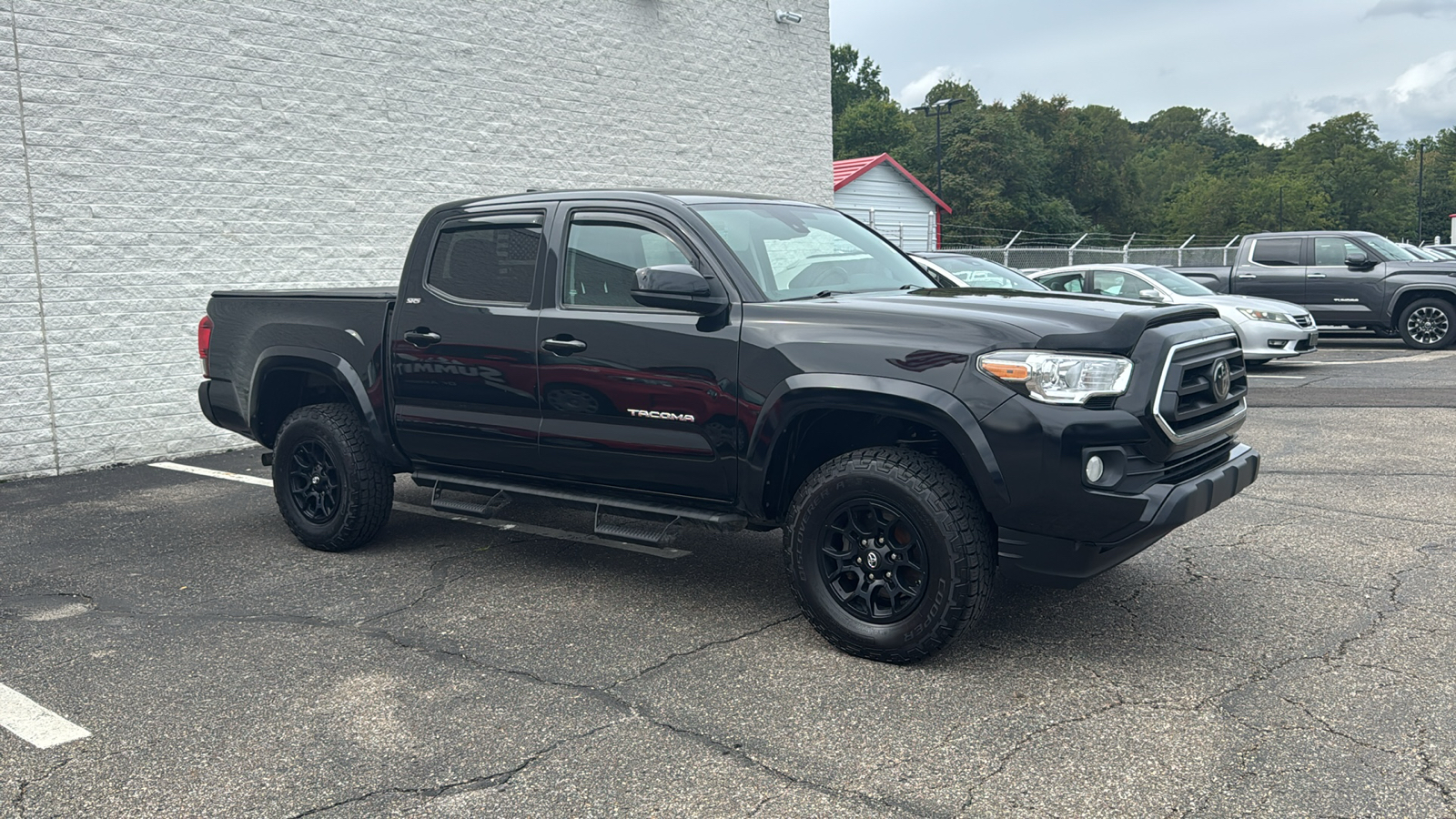 2020 Toyota Tacoma SR5 1