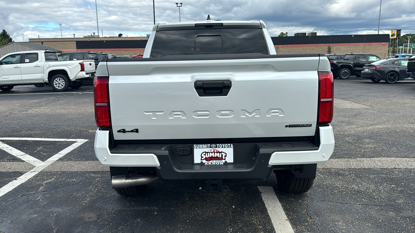 2024 Toyota Tacoma Hybrid TRD Sport 9