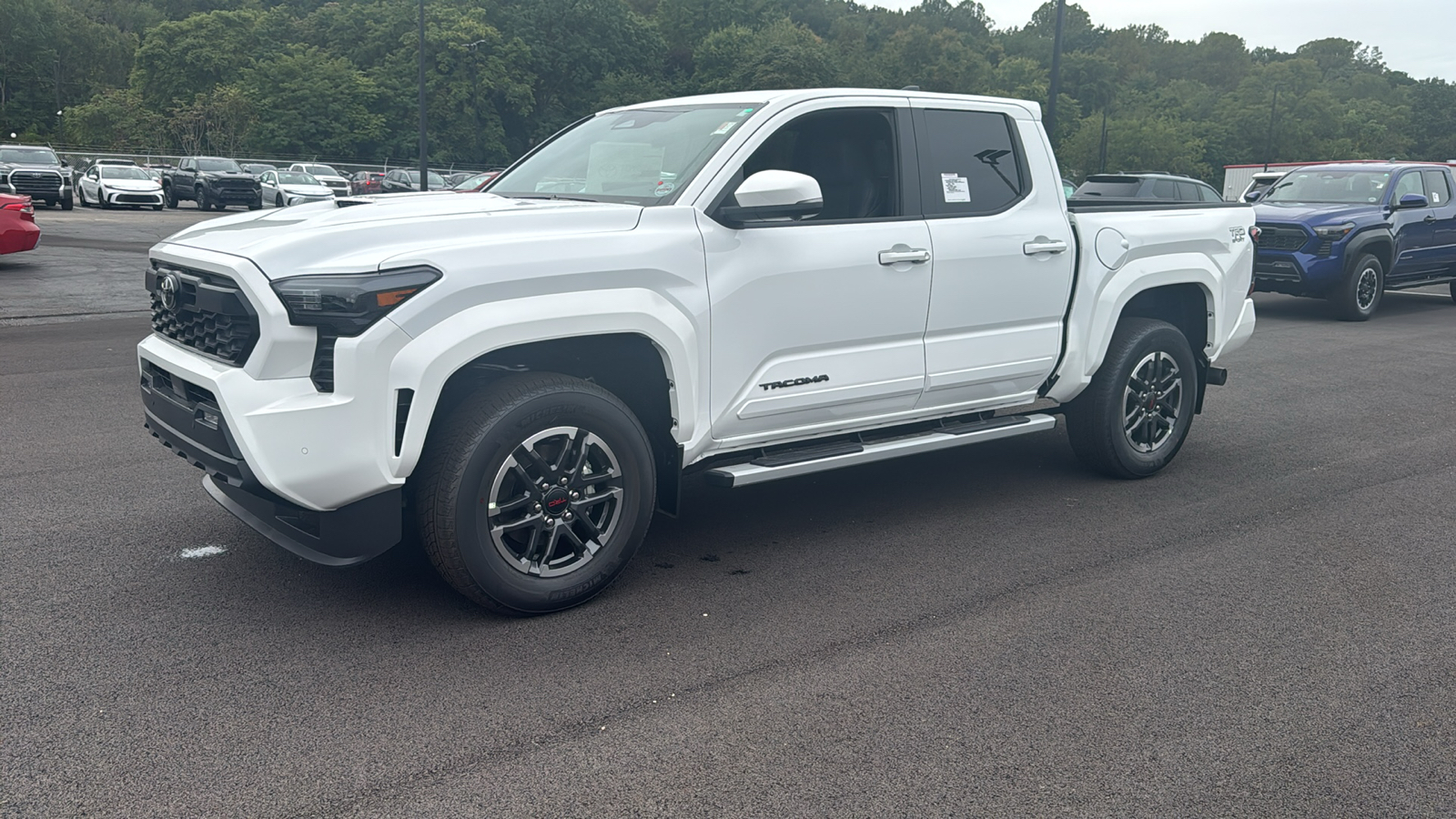 2024 Toyota Tacoma TRD Sport 3