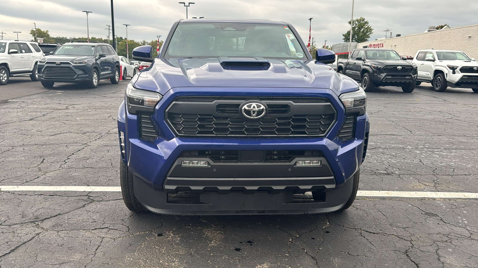 2024 Toyota Tacoma TRD Sport 2