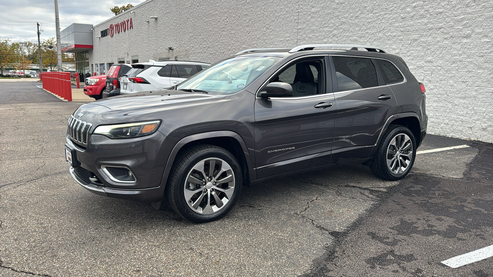 2019 Jeep Cherokee Overland 3