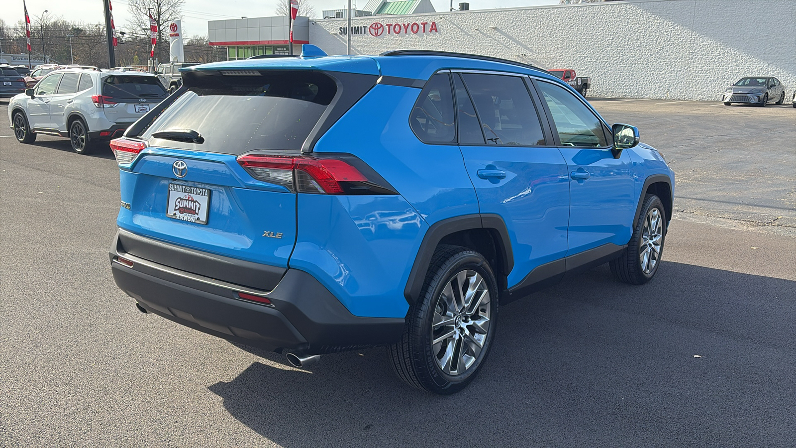 2021 Toyota RAV4 XLE Premium 8