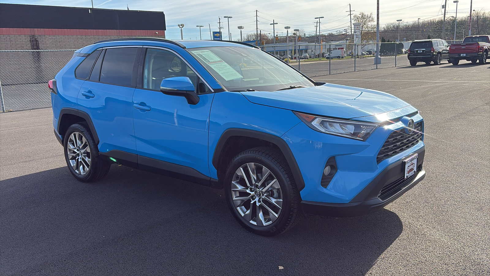 2021 Toyota RAV4 XLE Premium 10