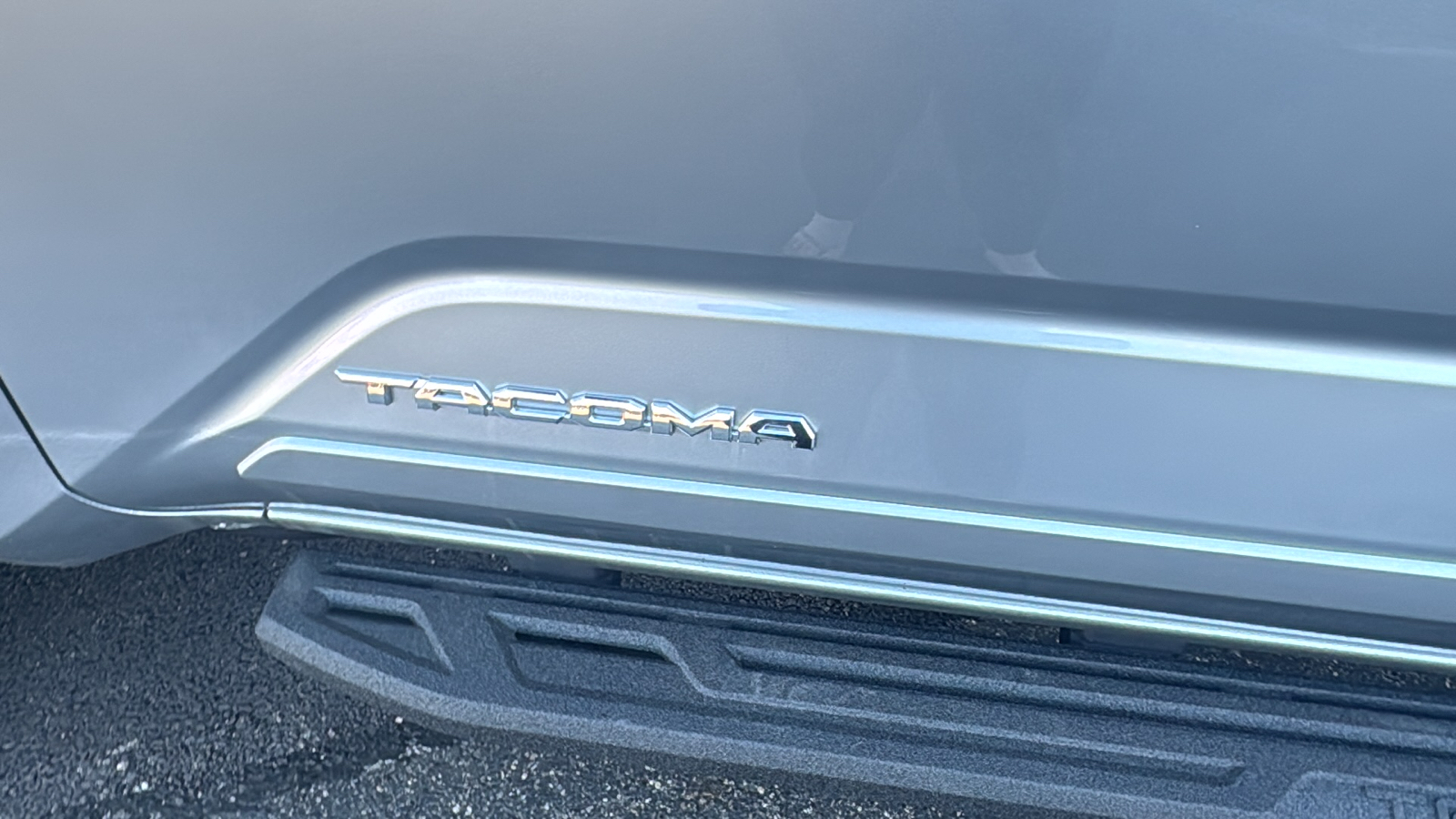 2024 Toyota Tacoma SR5 3