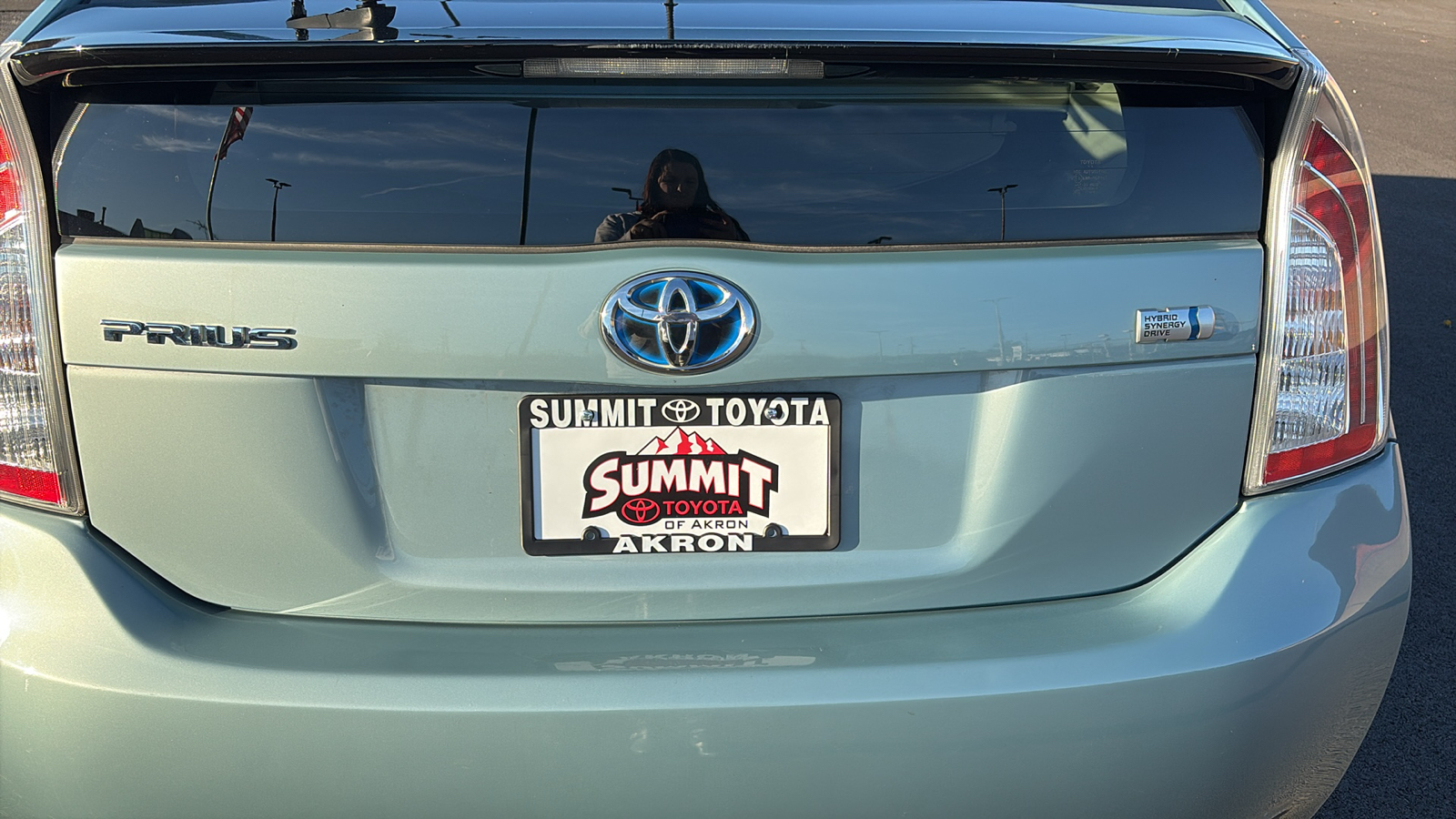 2013 Toyota Prius Two 16