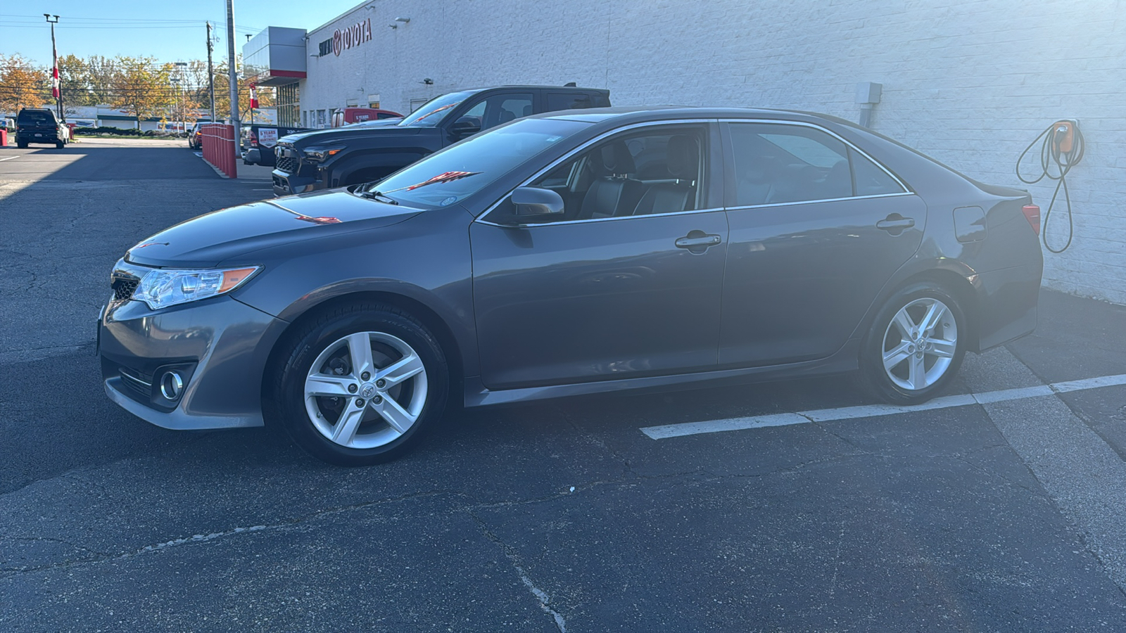 2013 Toyota Camry SE 3