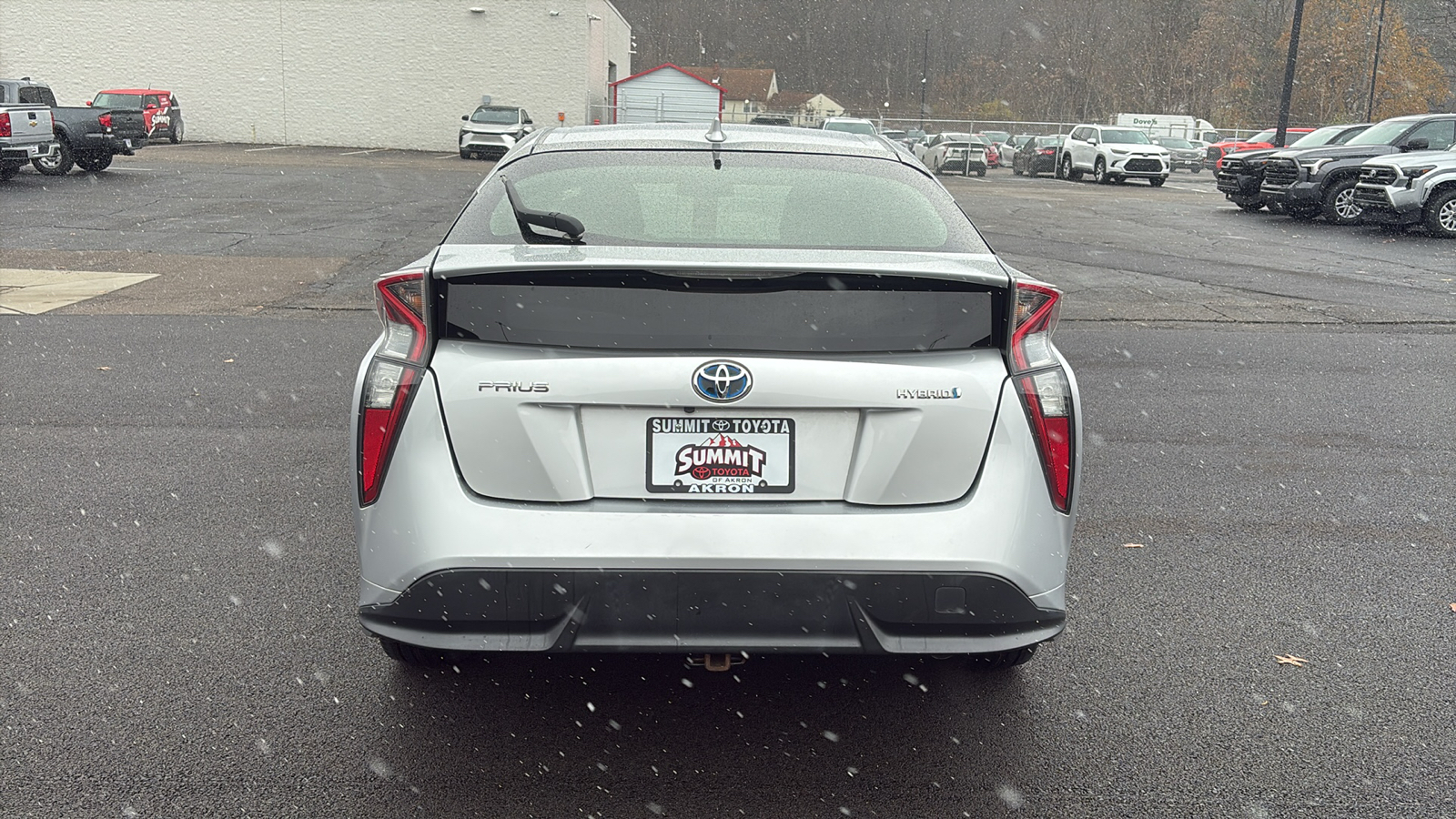 2016 Toyota Prius Three Touring 4