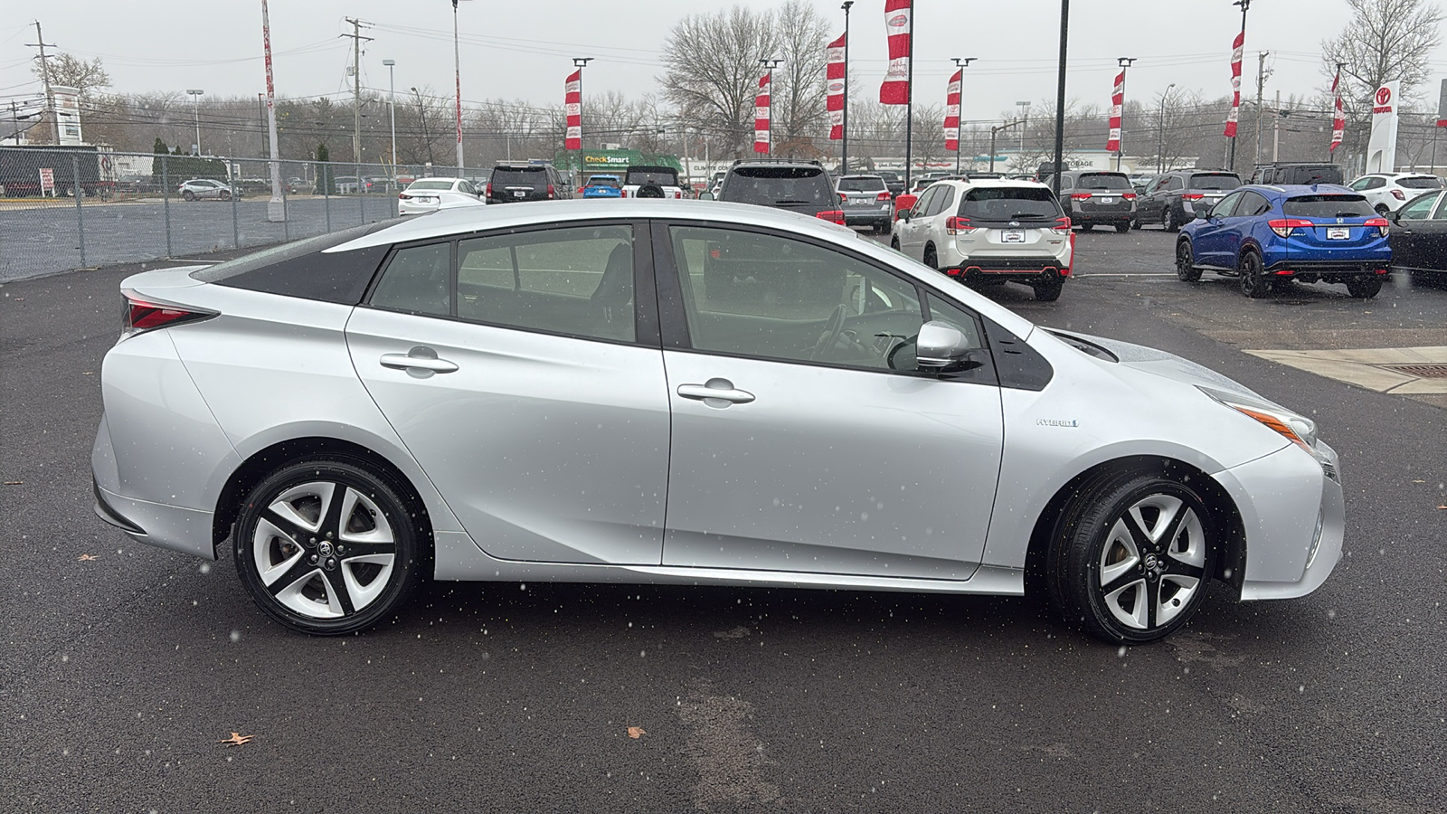 2016 Toyota Prius Three Touring 8