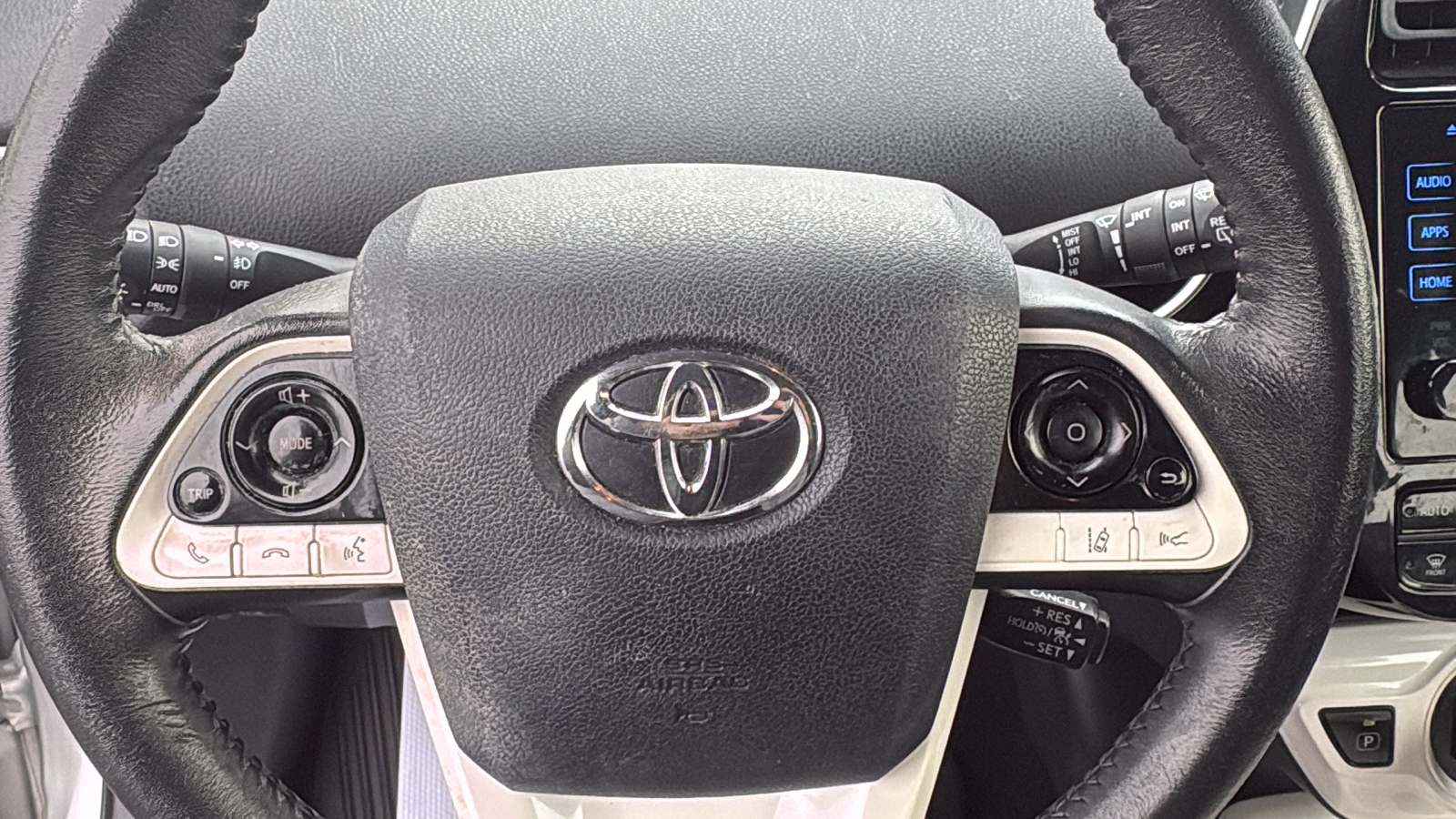 2016 Toyota Prius Three Touring 16