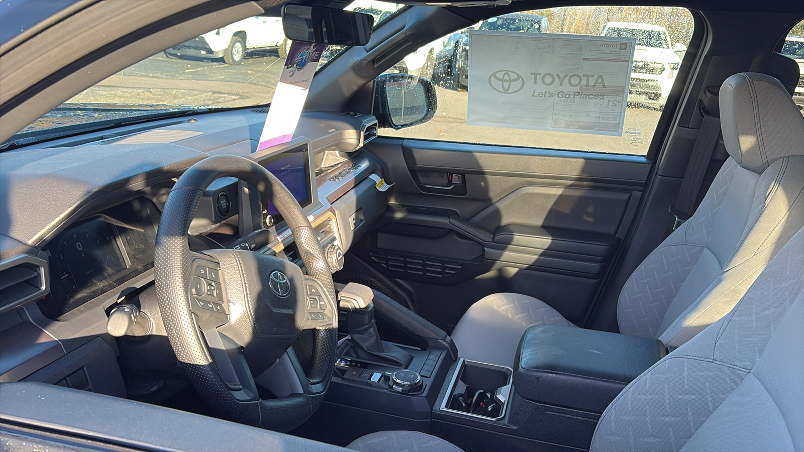 2024 Toyota Tacoma SR5 3