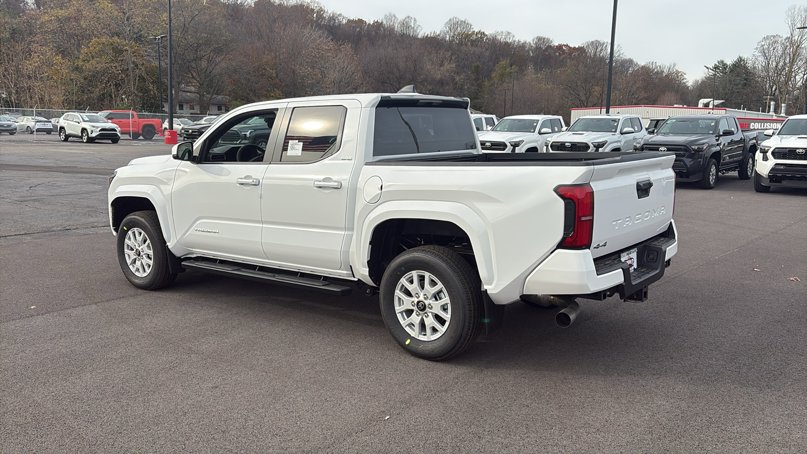 2024 Toyota Tacoma SR5 3