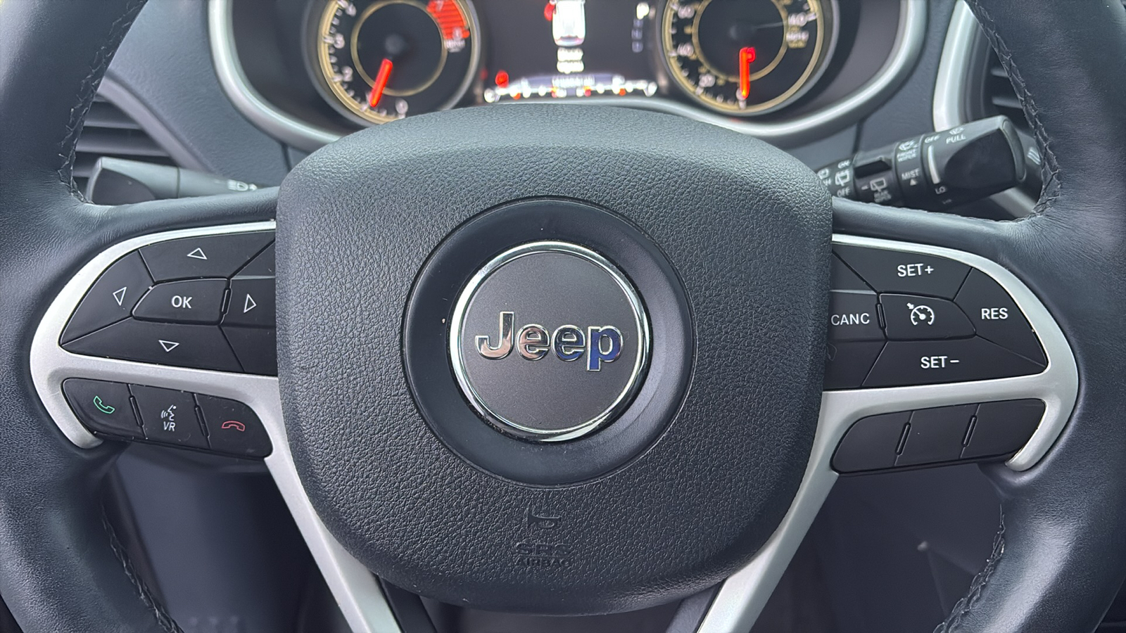 2016 Jeep Cherokee Limited 18