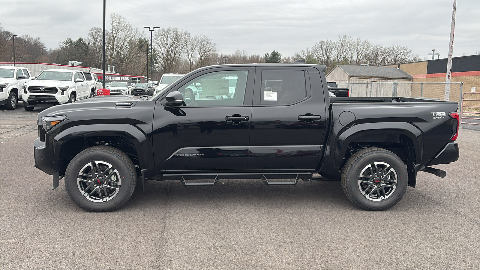 2024 Toyota Tacoma Hybrid TRD Sport 2