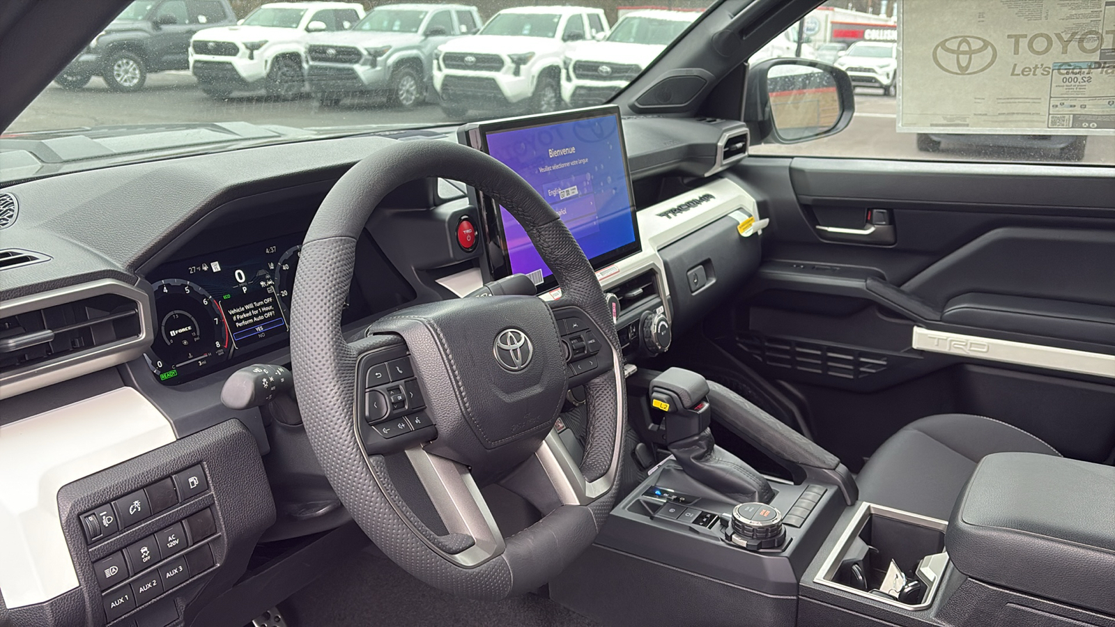 2024 Toyota Tacoma Hybrid TRD Sport 12