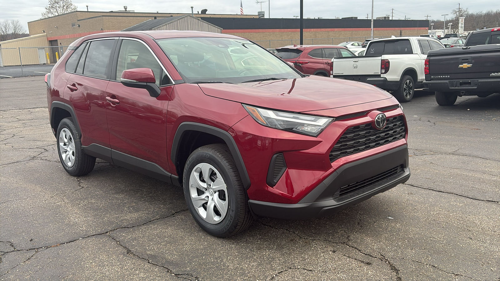 2024 Toyota RAV4 LE 8