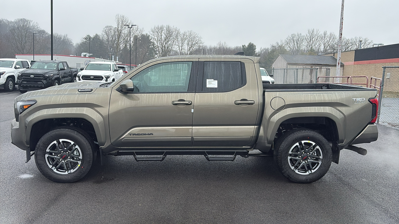 2024 Toyota Tacoma Hybrid TRD Sport 2