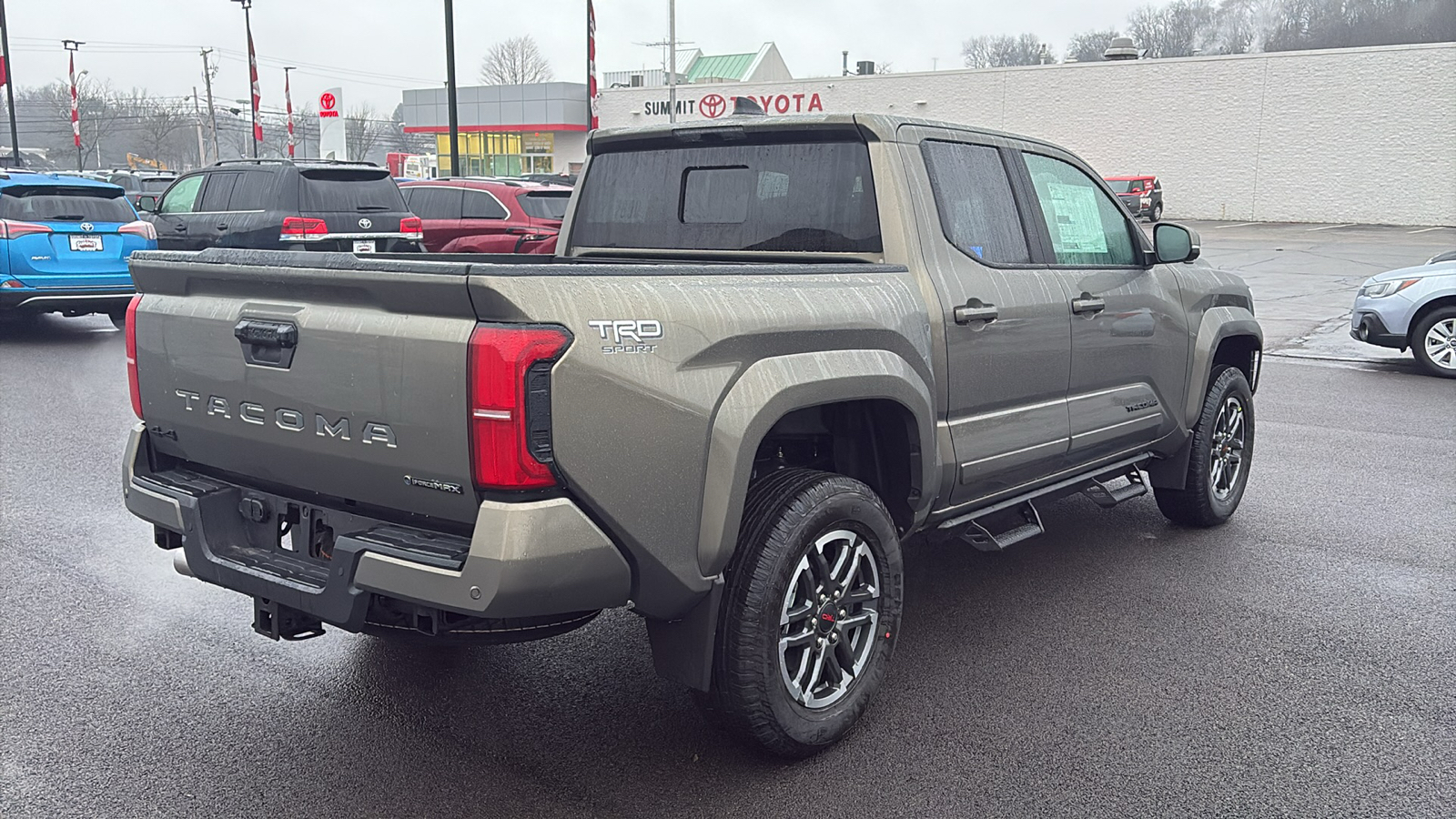 2024 Toyota Tacoma Hybrid TRD Sport 6