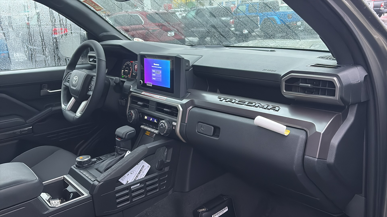 2024 Toyota Tacoma Hybrid TRD Sport 29