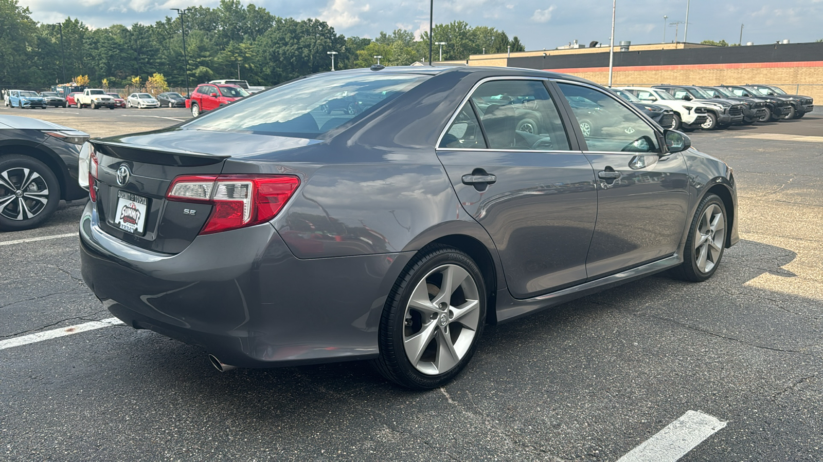 2014 Toyota Camry SE 8