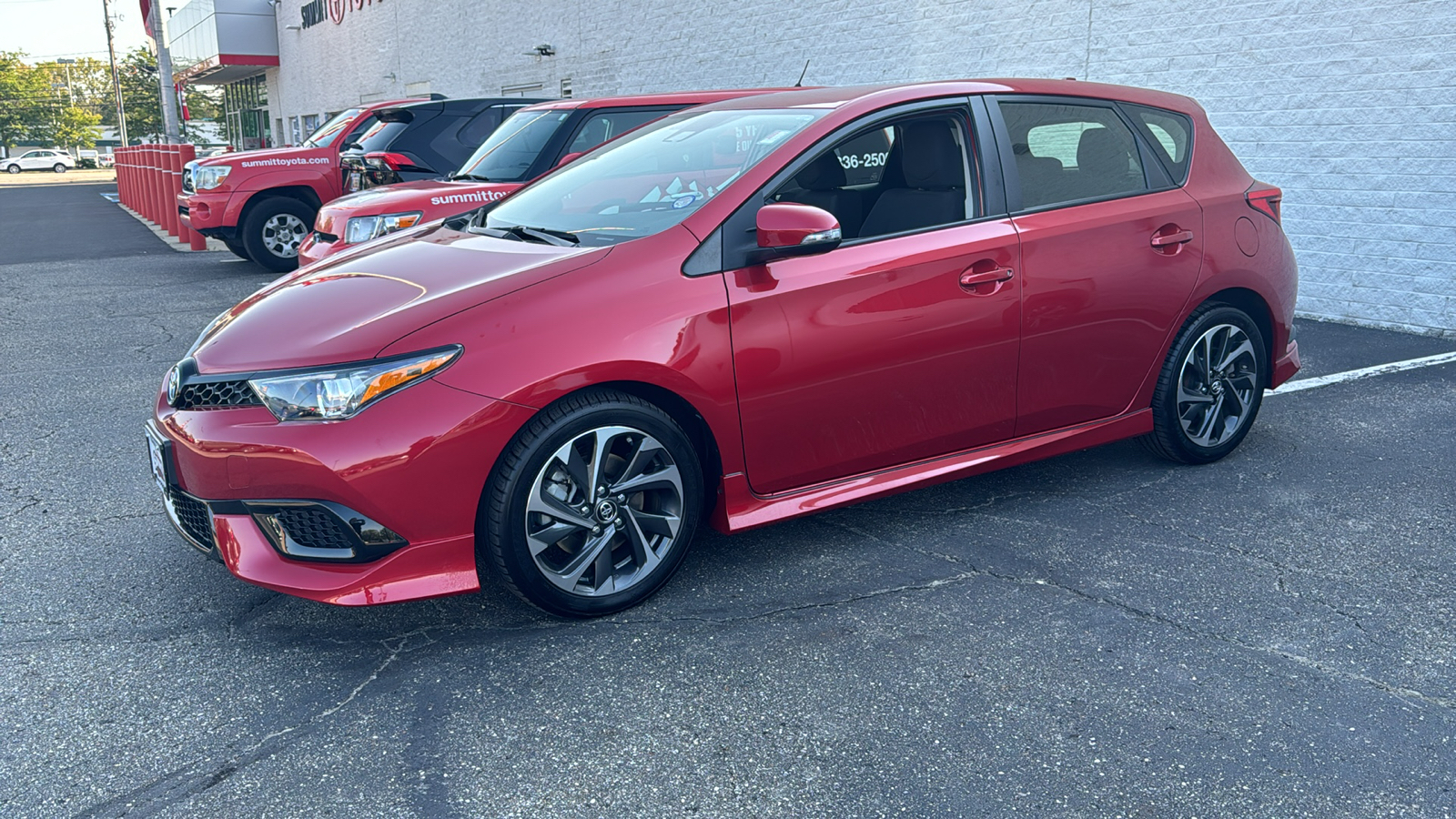 2017 Toyota Corolla iM 5-DOOR HATCHBACK 3