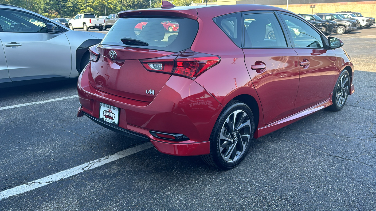 2017 Toyota Corolla iM 5-DOOR HATCHBACK 8