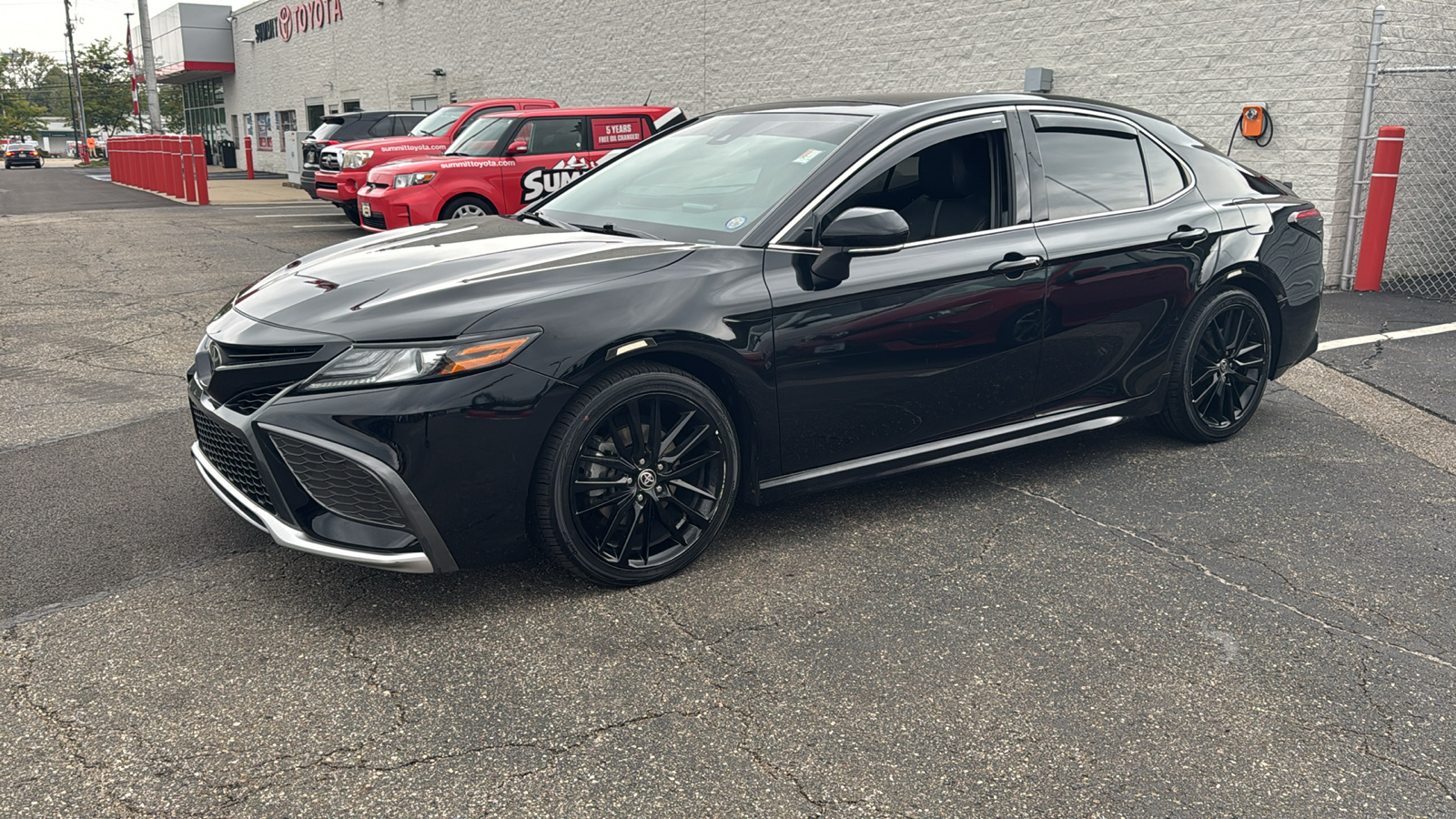 2021 Toyota Camry XSE 3