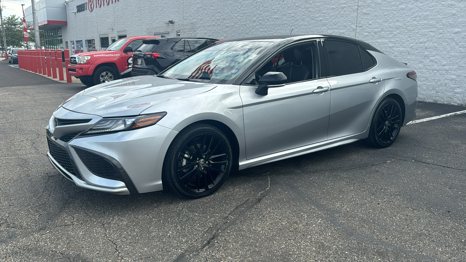 2021 Toyota Camry XSE 3