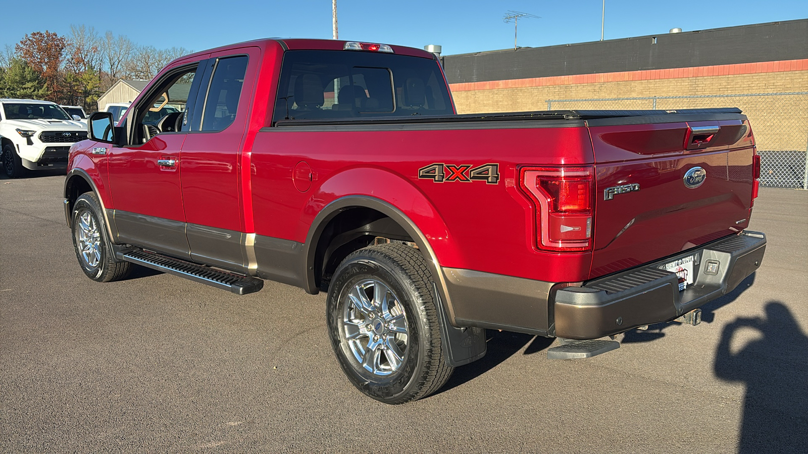 2016 Ford F-150 Lariat 18