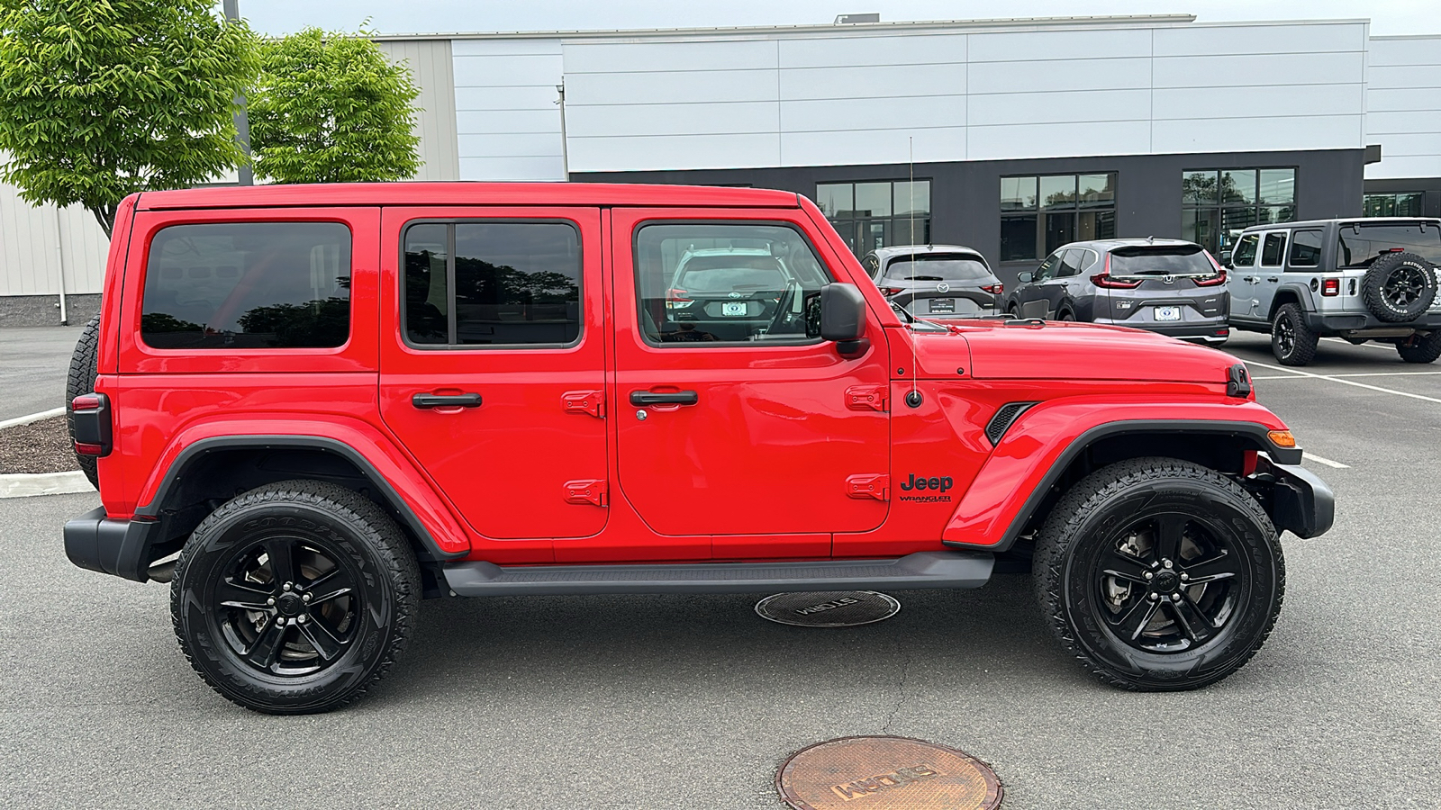 2021 Jeep Wrangler Unlimited Sahara Altitude 3