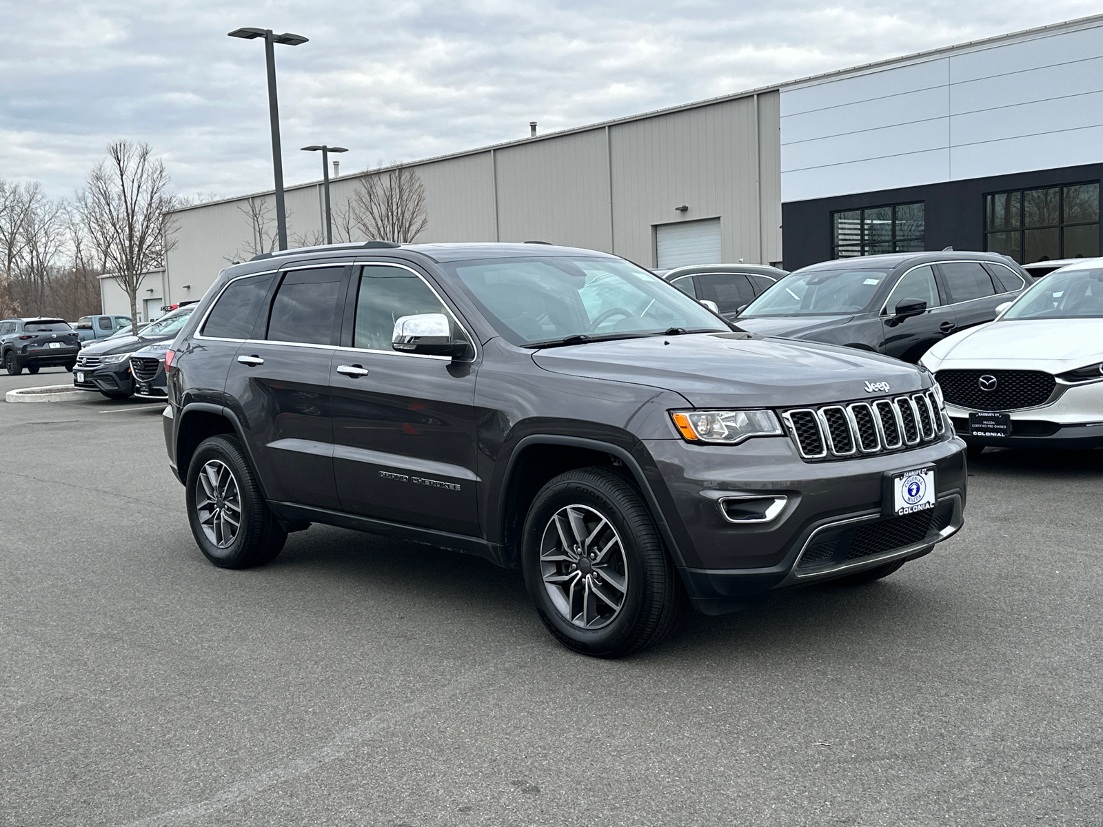 2019 Jeep Grand Cherokee Limited 3