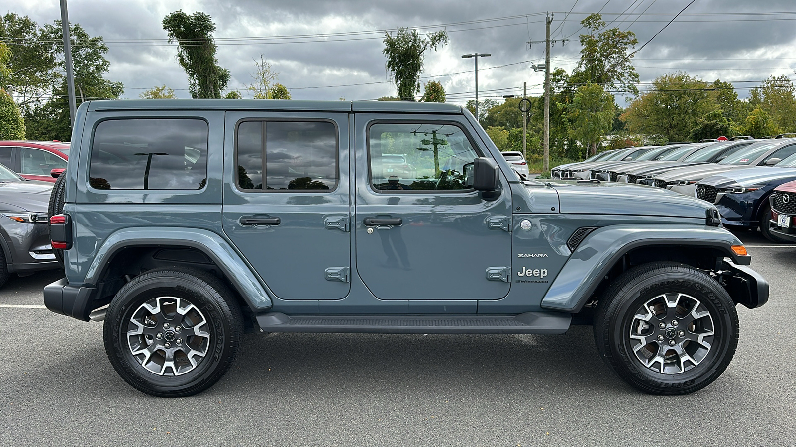 2024 Jeep Wrangler Sahara 3