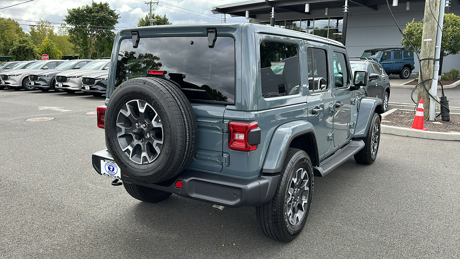 2024 Jeep Wrangler Sahara 4